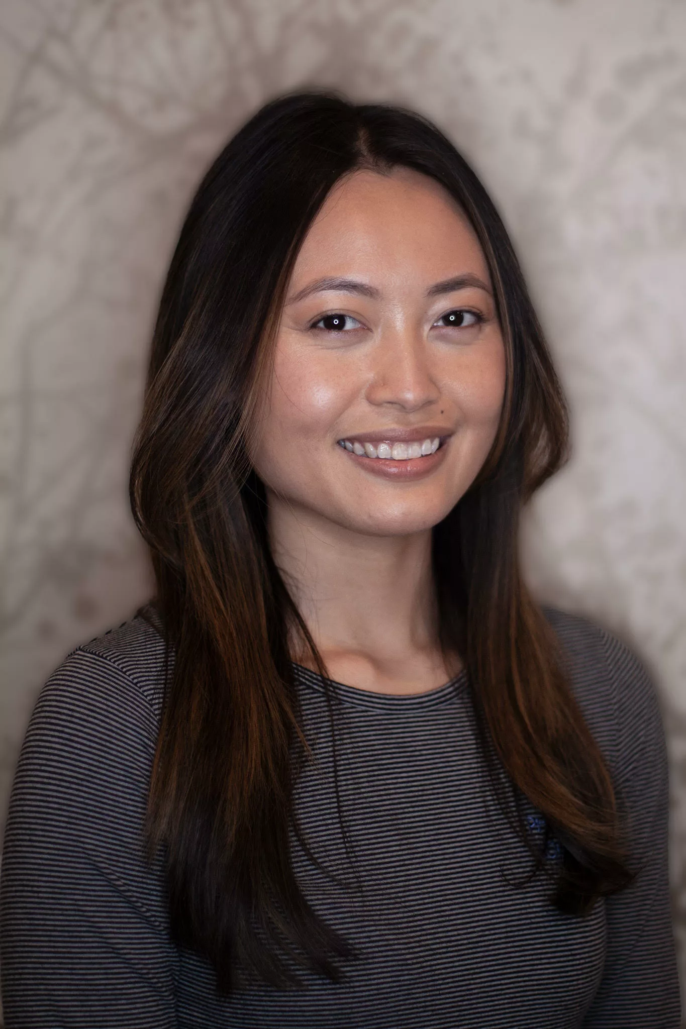 DR. EVA SHI, DPT